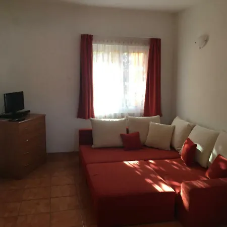 Palmino Apartment *